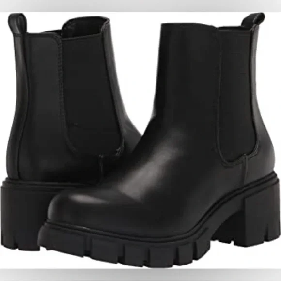 Madden Girl Tessa Lug Sole Platform Slip On Chelsea Ankle Boots - Picture 1 of 10